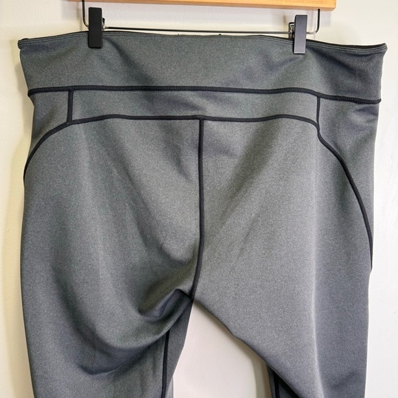 Pennington's Nola Activewear Black & Grey Reversible Capri S|ize 1x - Picture 5 of 10